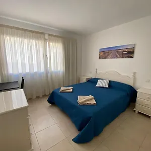 Alloggio in famiglia In A Shared In The Centre Of En Piso Compartido, Corralejo